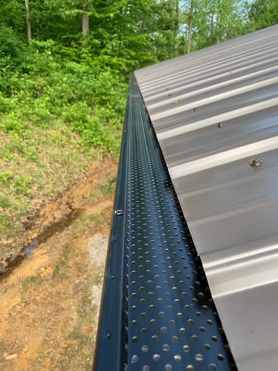 Frames Seamless Gutters