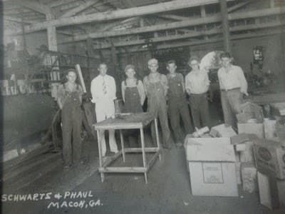 L E Schwartz & Son Inc