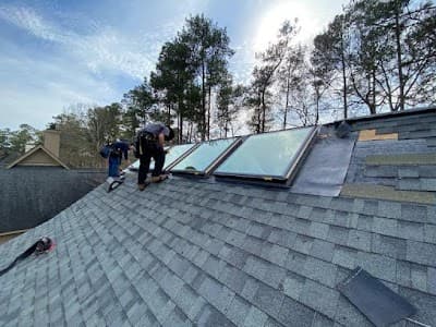 E-Z Roofing & Construction